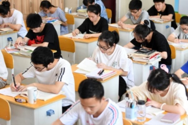 四川哪些本科大学招收专科