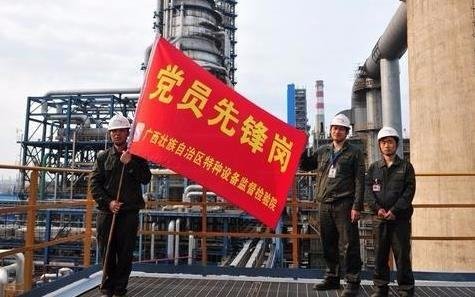 党员如何发挥模范带头作用？