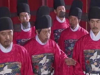 芝麻官是几品？