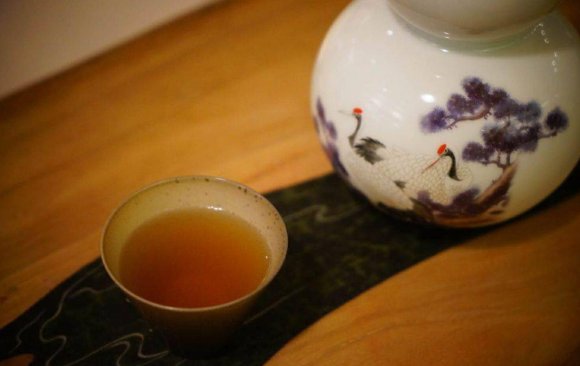 松针泡酒的功效与作用是什么？