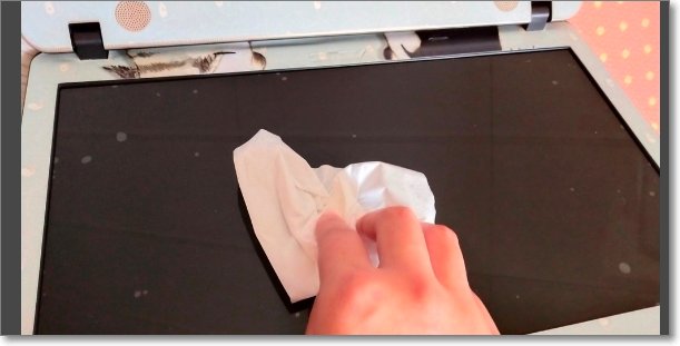 笔记本电脑用什么擦?