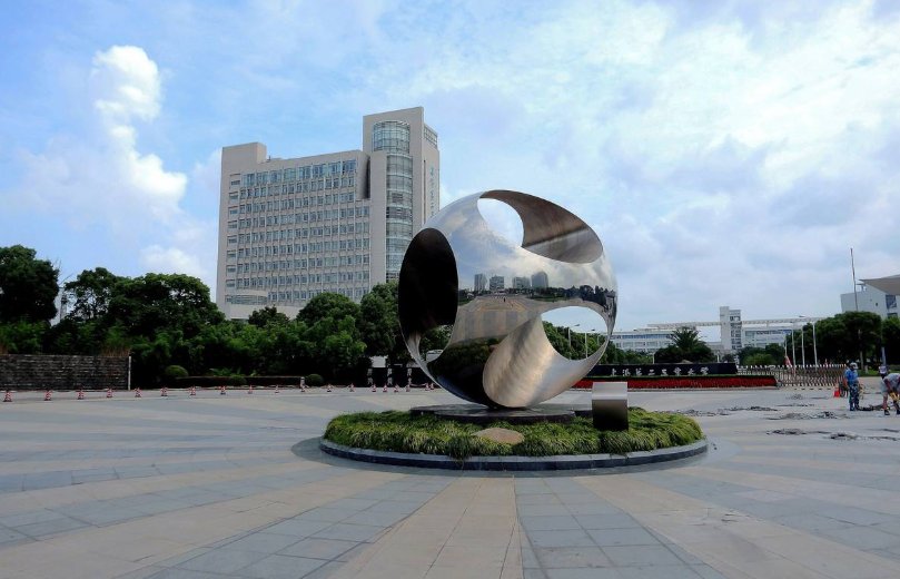 中国有几所军医大学