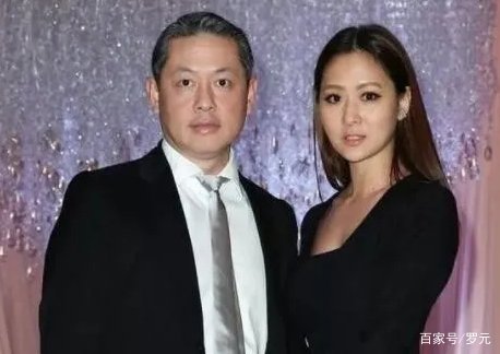 谁13岁时被富豪相中,用了6年等她长大,如今开着劳斯莱斯买菜?