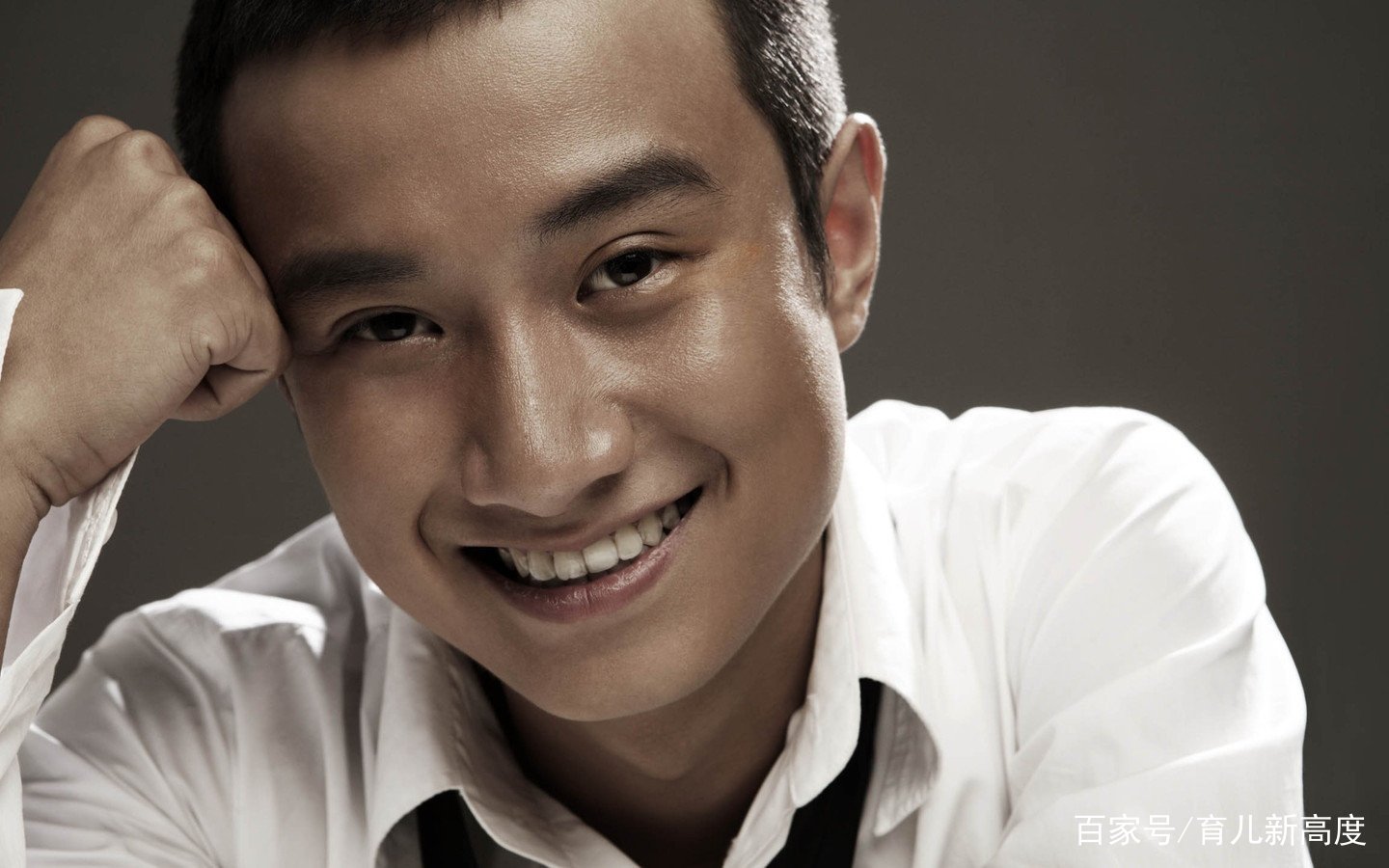 文章谈到姚笛时伤心落泪，他们会不会再续前缘？