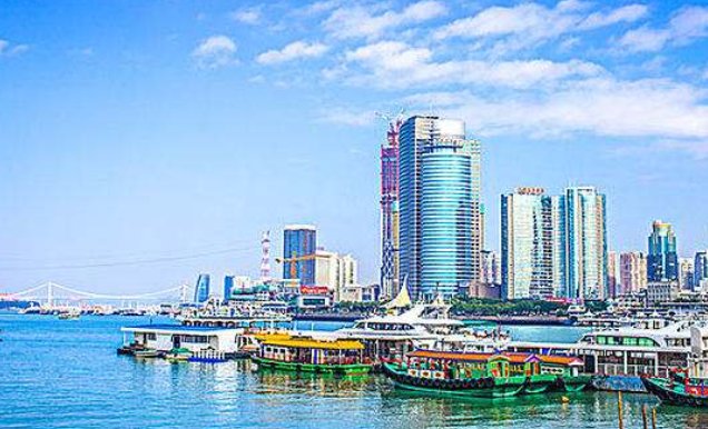 想春节期间到那个地方旅游又便宜又好玩