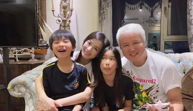 张庭夫妇房产被查封，为何TST线上商城仍在营业？