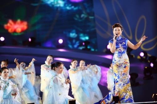 中国民族歌曲100首