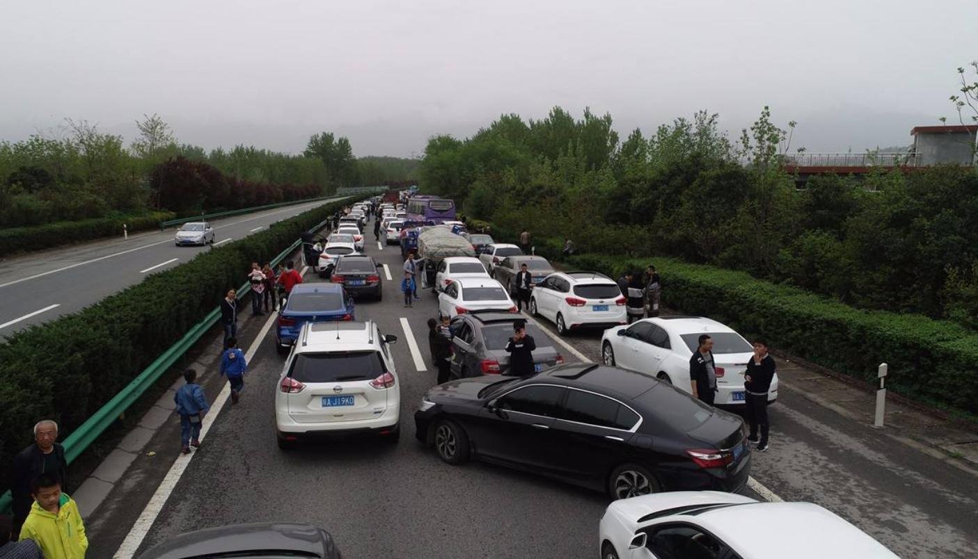 京承高速因特殊原因封路了，到底是因为什么原因？