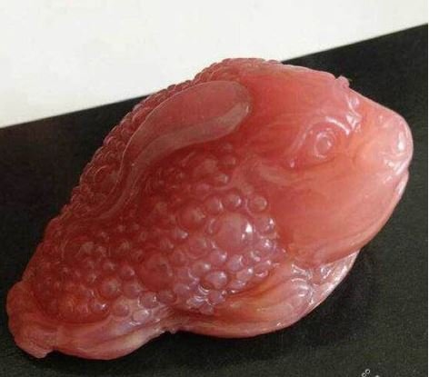 天然砗磲是什么颜色？