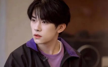 易烊千玺参演电影入围华鼎奖中国电影50强榜单，你觉得他的演技怎么样？