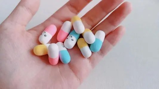 医院弄错报告单，患者吃错药3个月，这样会出现哪些不良反应？