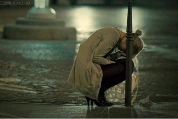 大便出血 但是不痛不痒是怎么回事