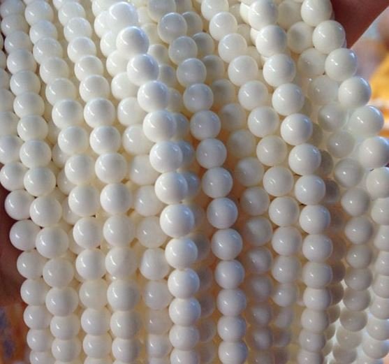 天然砗磲是什么颜色？