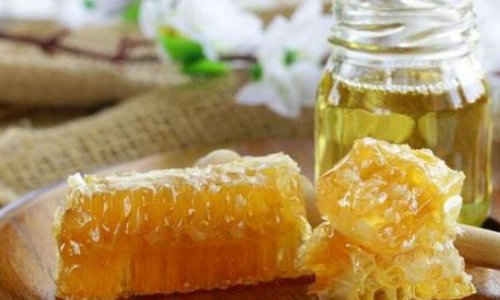 纯天然蜂蜜到底多少钱一斤才正常