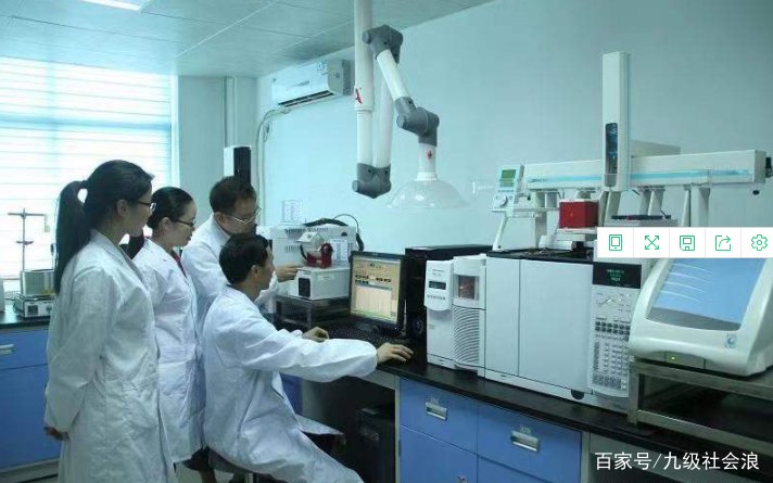 林小清已经被医院解聘了，以后是否还会有医院聘用他？