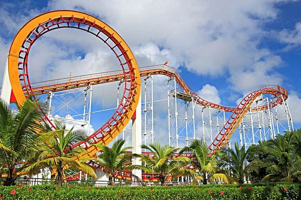 70岁大爷坐了8000次过山车，老大爷为何如此热衷于坐过山车？