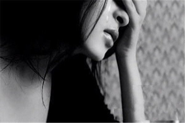 大便出血 但是不痛不痒是怎么回事