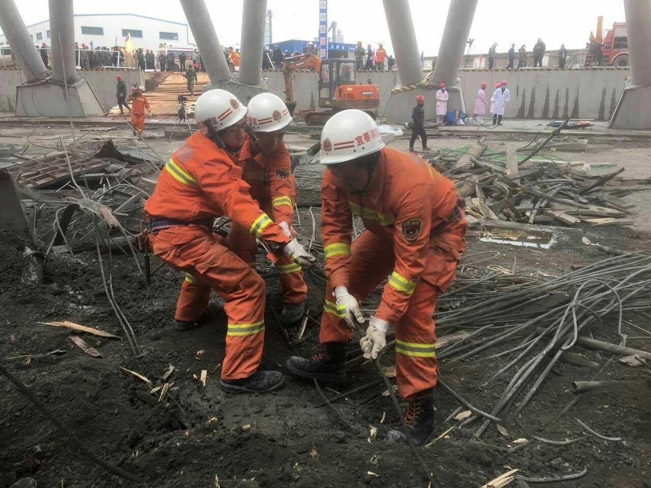 广东某工地坍塌致7人死亡，现场到底是何情况？