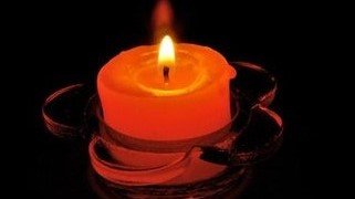 妈妈倒车时不慎撞死自己孩子，是刹车失灵了吗？？