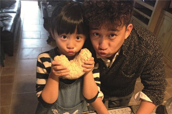 黄磊难掩幸福晒小女儿画作,妹妹的才艺竟堪比姐姐?