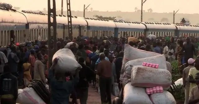 非洲国家刚果发生火车脱轨事故,至少60人丧命,救援工作进行的如何?