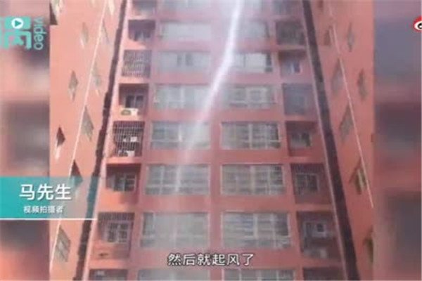 陕西新人结婚当天出现小龙卷风，这种气象在当地常见吗？