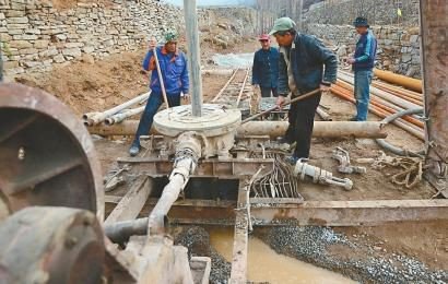 我村吃水困难，计划向上级申请打井如何写申请？