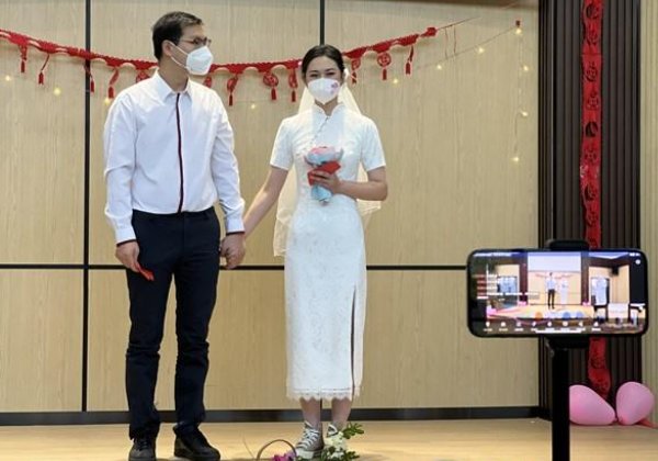 上海疫情中的云婚礼，千人“吃席”，这样的场面有多罕见？