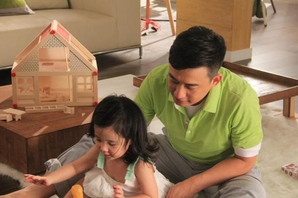 黄磊难掩幸福晒小女儿画作,妹妹的才艺竟堪比姐姐?