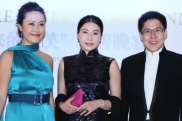 郭晶晶闺蜜去世18天后才下葬,这是怎么回事?