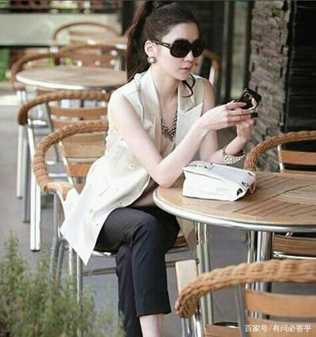 85后美女富豪新晋上榜,22岁坐拥百亿身家,如今怎样了?