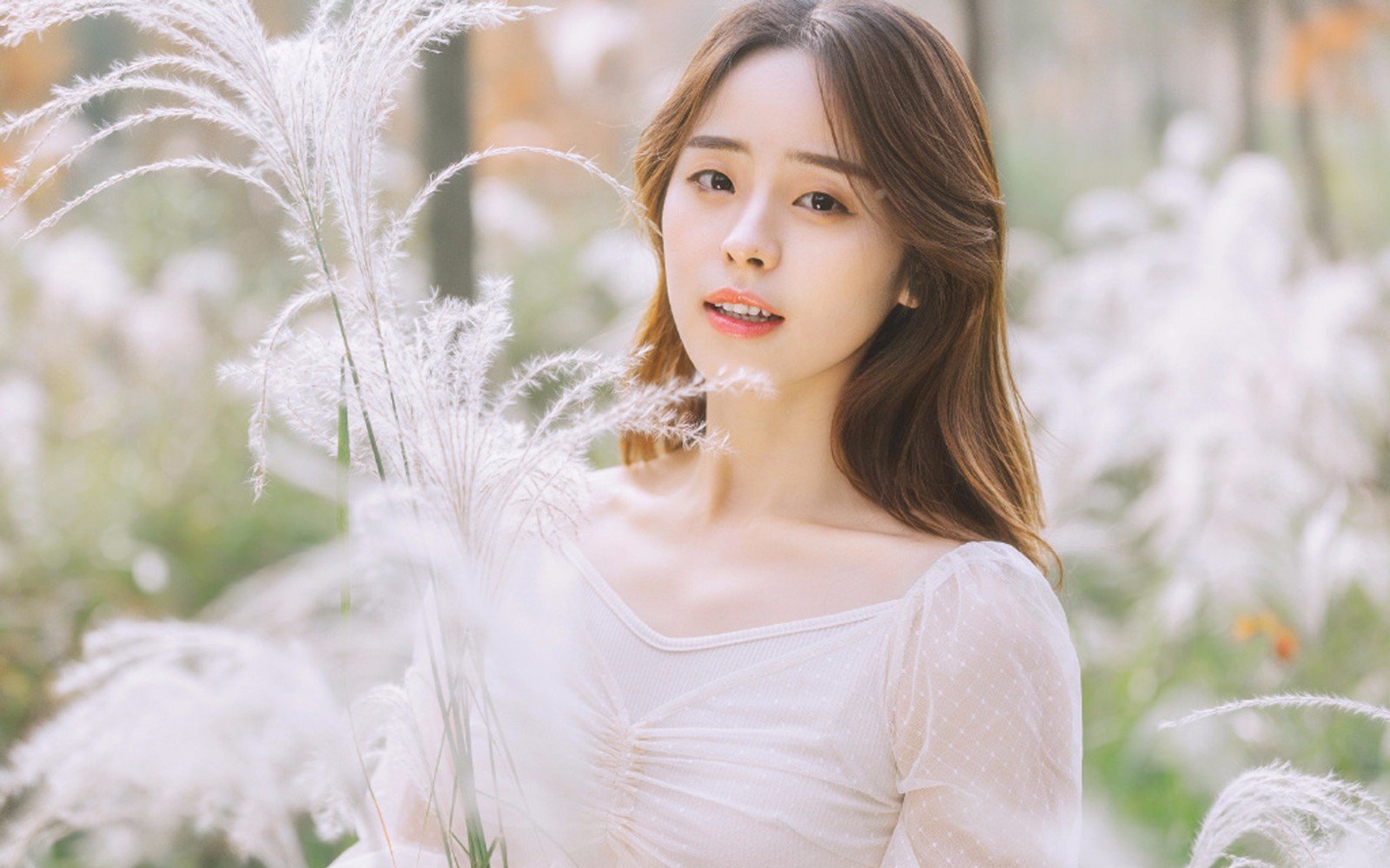 去除眼部鱼尾纹什么方法最管用