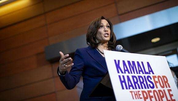 女版奥巴马因缺钱退出大选,美国总统都是靠钱堆出来的吗?