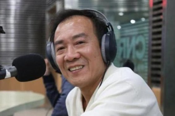 侯耀文的前妻袁茵,因为感情纠纷事业受阻,如今的她怎么样了呢?