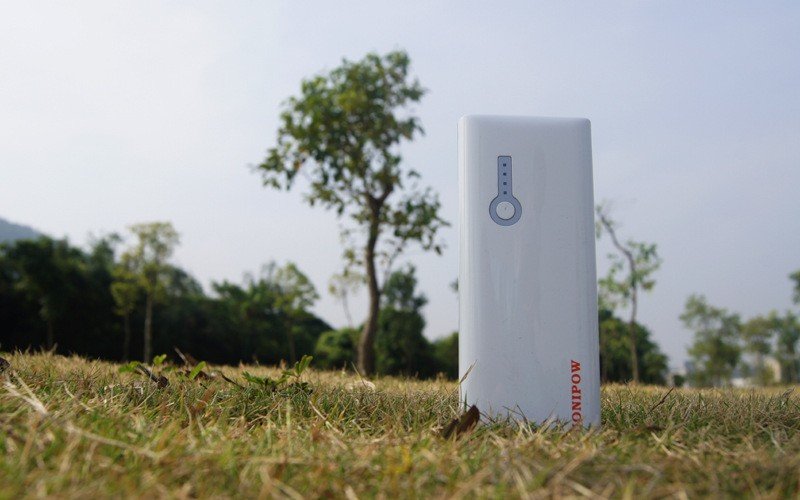 充电宝机舱自燃致东航飞机返航,充电宝为什么发生“自燃”?