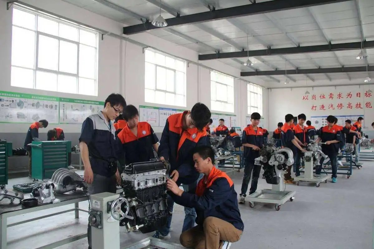 大学中有个专业叫车辆工程,这个专业是干什么的?