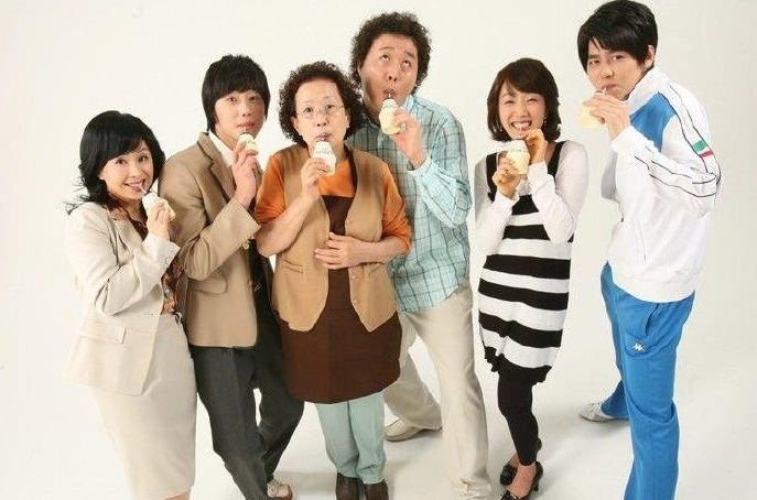 《搞笑一家人》第二部与第一部有什么关系,为什么主演都换了?