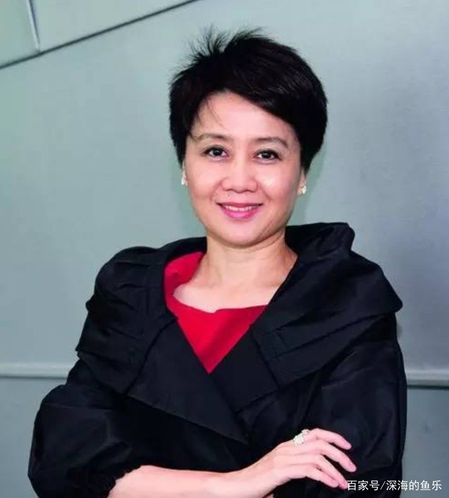 赌王把儿子放国外隐藏30年，明明是梁安琪亲生，为何让何超琼照顾？