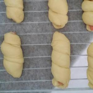 初学者用烤箱做面包的步骤?