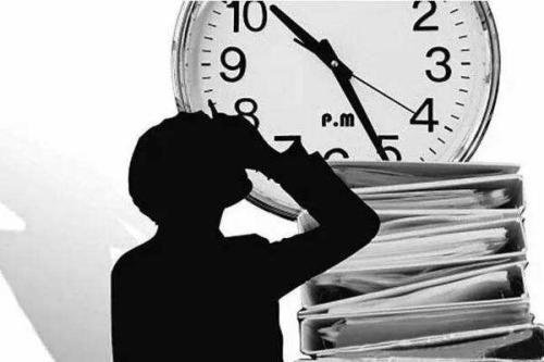 政协委员呼吁遏制超时加班，在这个加班是常态的时代这能实现吗？