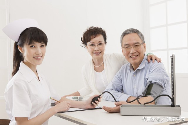 有些国家实行全民免费医疗,全民免费医疗有什么优缺点?