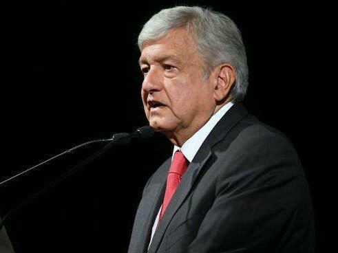 墨西哥前总统涅托出差竟然买上千把剃须刀,他究竟想干啥?