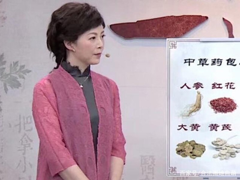 原湖南台一姐仇晓,曾提拔汪涵、艳压李湘谢娜,50+的她如今怎么样了?