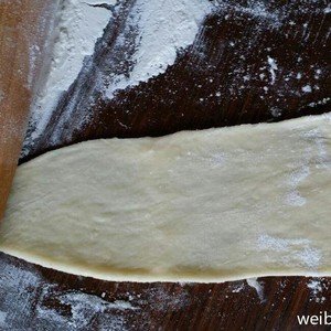 初学者用烤箱做面包的步骤?