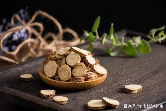 甘草泡水喝的功效与作用是什么,甘草泡水喝的五大禁忌,你知道吗?