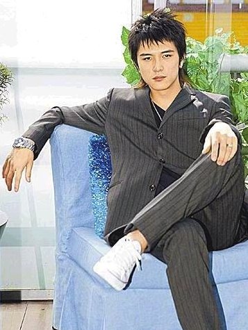 被杨丞琳成名后唯一承认的男友元骏豪现状如何了?