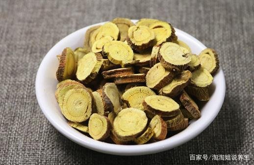 甘草泡水喝的功效与作用是什么,甘草泡水喝的五大禁忌,你知道吗?