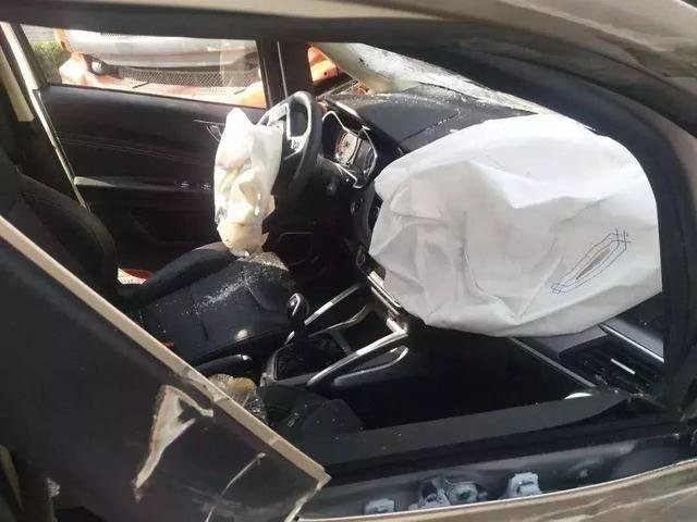 副驾驶不系安全带的话,会如何处罚?