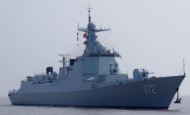 本级舰的首艘,172号是什么时候服役