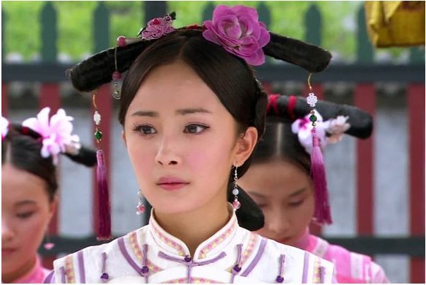 大家都说杨幂的颜垮了，是因为削骨太厉害了吗？